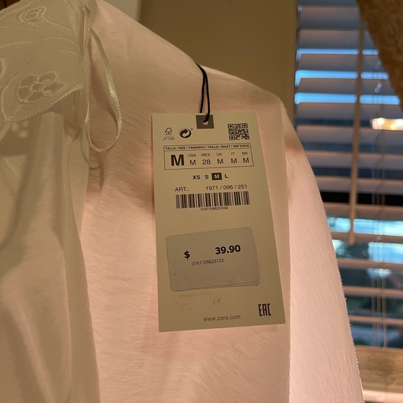 Zara blouse - Picture 6 of 6